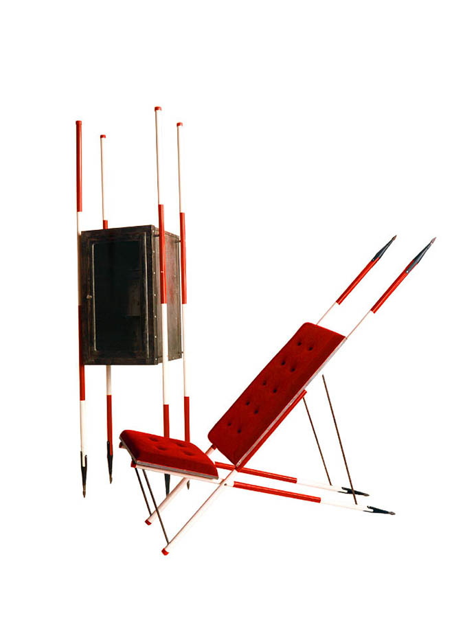 `Möbel für Landvermesser`, 1999, Höhe 200cm